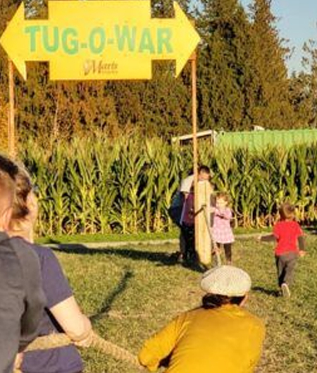 Guests Play Tug O War